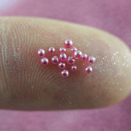 MIKROKULKI METALIZOWANE MALINOWE 5 g.