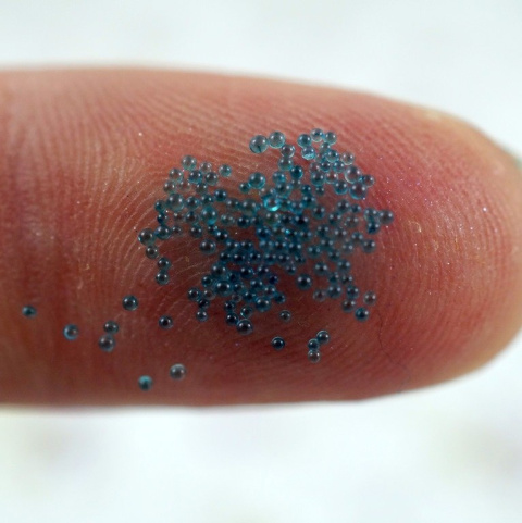 MIKROKULKI TRANSPARENTNE JASNO NIEBIESKIE 5 g.