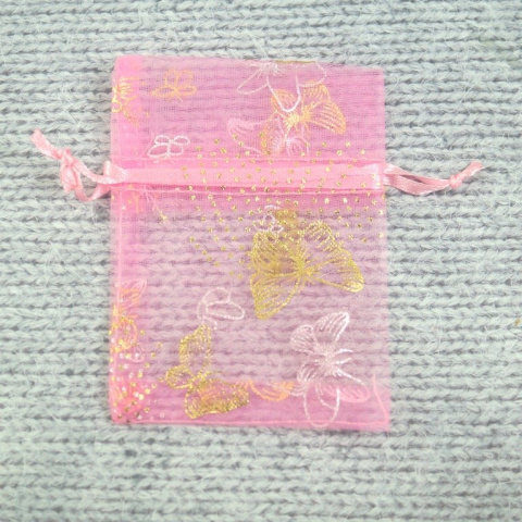 WORECZEK Z ORGANZY RÓŻOWY ZŁOTYMI MOTYLKAMI
