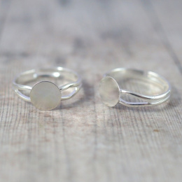 BAZA PIERŚCIONKA MAŁA TARCZA SREBRNA 8 mm.