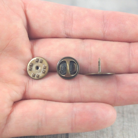 BAZA PRZYPINKI Z TALERZYKIEM STARE ZŁOTO 15 mm.