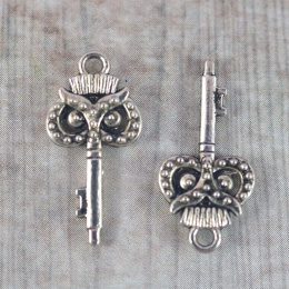 ZAWIESZKA KLUCZYK SOWA