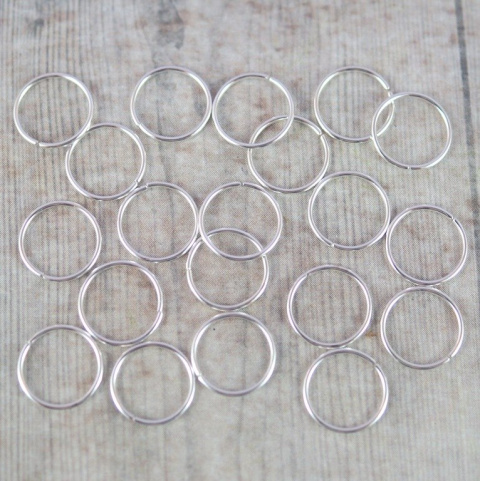 KÓŁKO MONTAŻOWE SREBRNE 10 mm 10 szt.