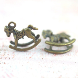 ZAWIESZKA K0NIK NA BIEGUNACH