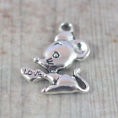 ZAWIESZKA SREBRNA MYSZKA