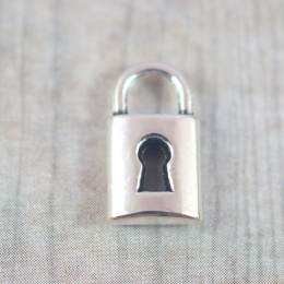 ZAWIESZKA KŁÓDKA SREBRNA