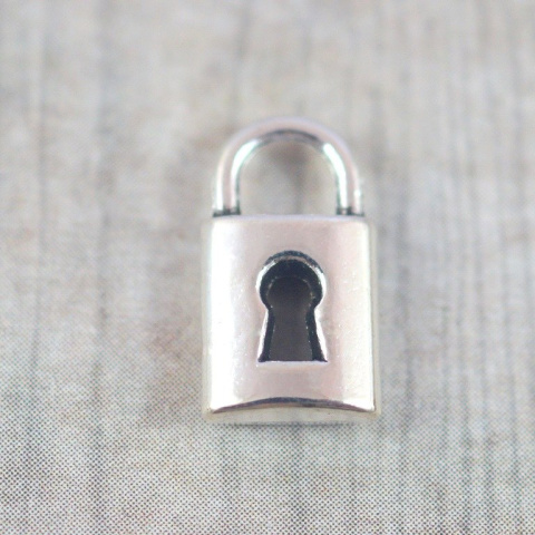 ZAWIESZKA KŁÓDKA SREBRNA