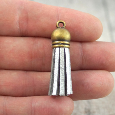 CHWOST-ZAWIESZKA ZAMSZOWA Z METALOWĄ KOŃCÓWKĄ W KOLORZE STAREGO ZŁOTA