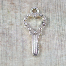 ZAWIESZKA METALOWA KLUCZYK