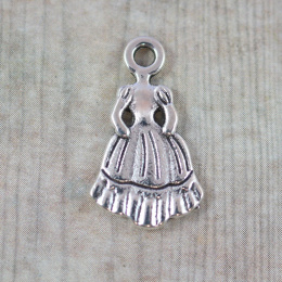 ZAWIESZKA METALOWA SUKIENKA