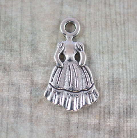 ZAWIESZKA METALOWA SUKIENKA