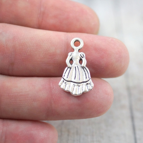 ZAWIESZKA METALOWA SUKIENKA