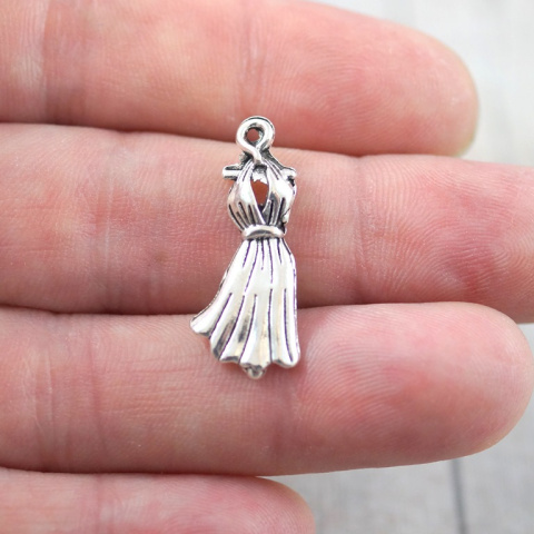 ZAWIESZKA SUKIENKA BALOWA