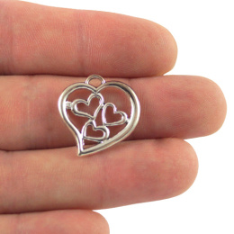 ZAWIESZKA METALOWA SERCE