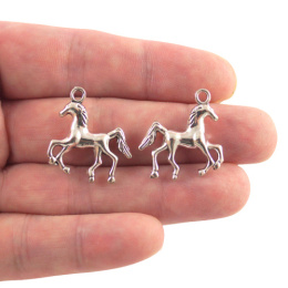 ZAWIESZKA METALOWA KOŃ