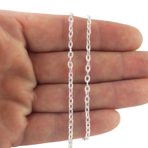 ŁAŃCUSZEK W KOLORZE SREBRNYM