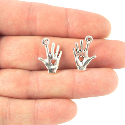 ZAWIESZKA DŁOŃ Z SERCEM