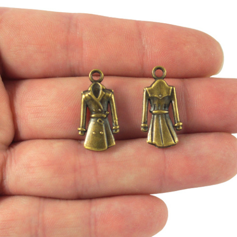 ZAWIESZKA METALOWA PŁASZCZ