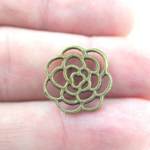 ZAWIESZKA KWIATEK AŻUROWY