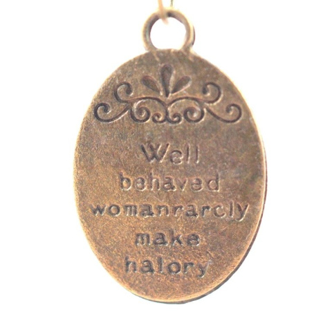 ZAWIESZKA METALOWA Z NAPISEM