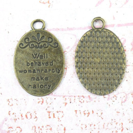 ZAWIESZKA METALOWA Z NAPISEM