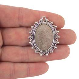 BAZA WISIORKA DO KABOSZONA OWALNA 18x25 mm.