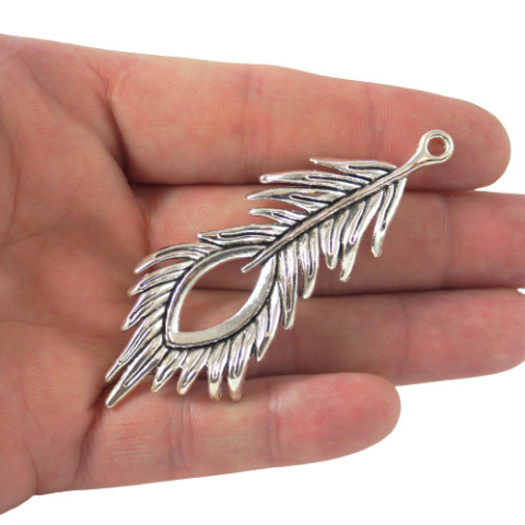 ZAWIESZKA PAWIE PIÓRO