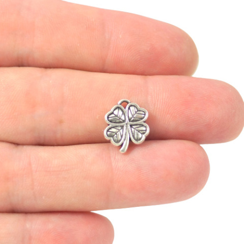 ZAWIESZKA SREBRNA KONICZYNKA