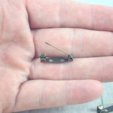 BAZA BROSZKI STARE ZŁOTO 2 szt. 15 mm.