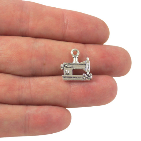 ZAWIESZKA MASZYNA DO SZYCIA