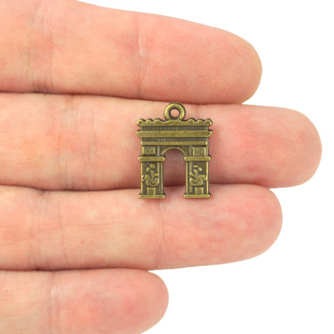 ZAWIESZKA ŁUK TRIUMFALNY