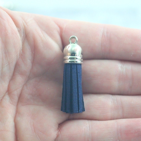 CHWOST ZAMSZOWY Z METALOWĄ SREBRNĄ KOŃCÓWKĄ