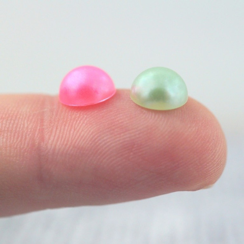 MIX KOLOROWYCH DŻETÓW 8 mm 25 szt.