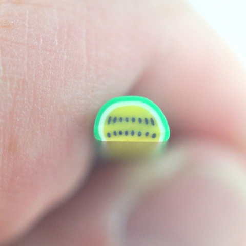 PAŁECZKA FIMO POŁÓWKA ZIELONEJ PITAJI