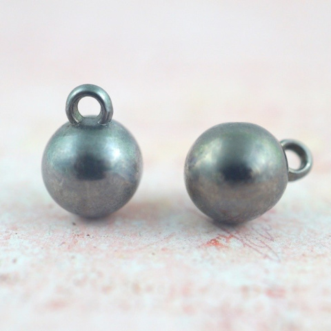 ZAWIESZKA KORALIK SREBRNO CZARNY 10 mm 6 szt.