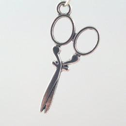 ZAWIESZKA SREBRNA NOŻYCZKI