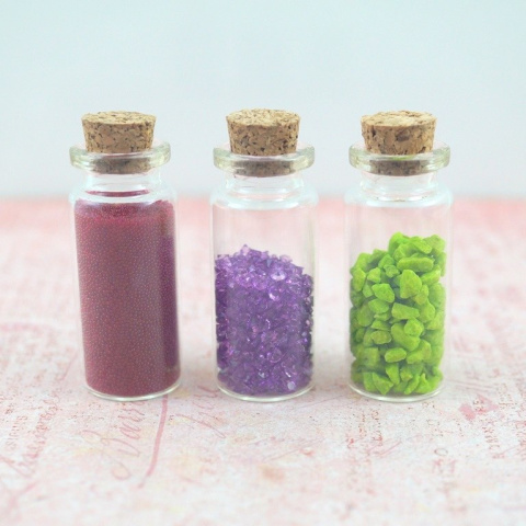 SŁOICZEK SZKLANY 67x22 mm.