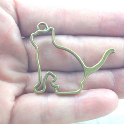 ZAWIESZKA ,RAMKA STARE ZŁOTO DUŻY KOTEK