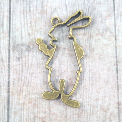 ZAWIESZKA ,RAMKA STARE ZŁOTO ZAJĄC